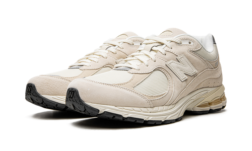 2002R "Calm Taupe" M2002RCC
