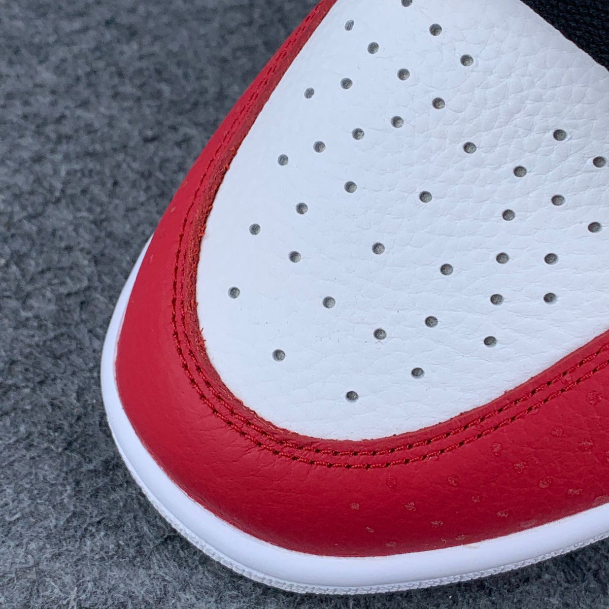 Marvel x Air Jordan 1 Retro High OG 'Origin Story'