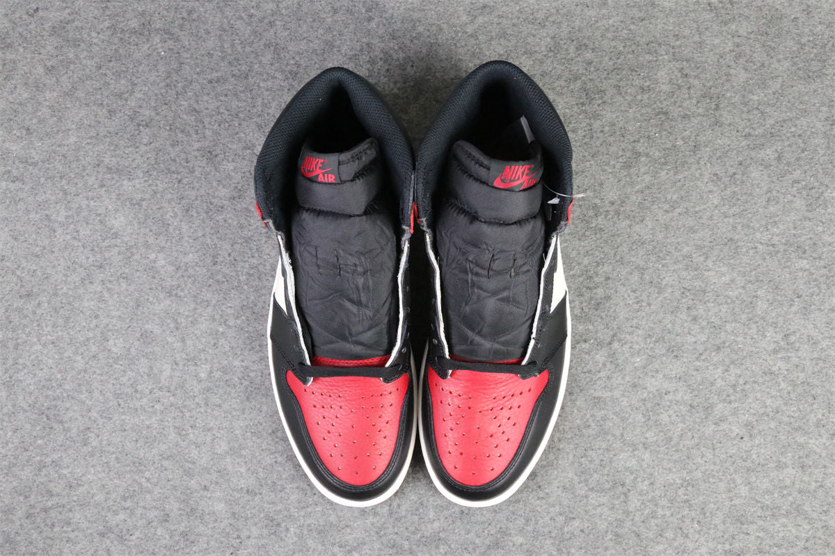 Air Jordan 1 Retro High OG 'Bred Toe'