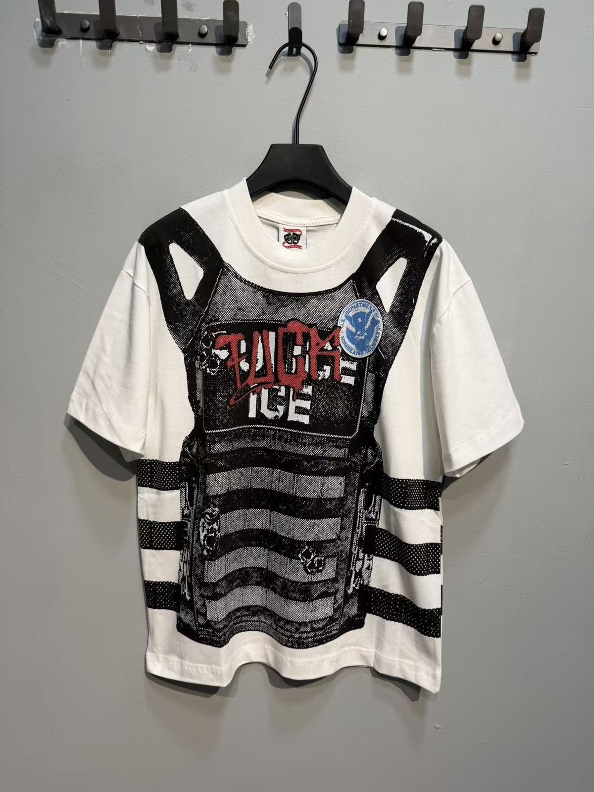 ASAALL Striped Panel Graphic Short-Sleeve T-Shirt