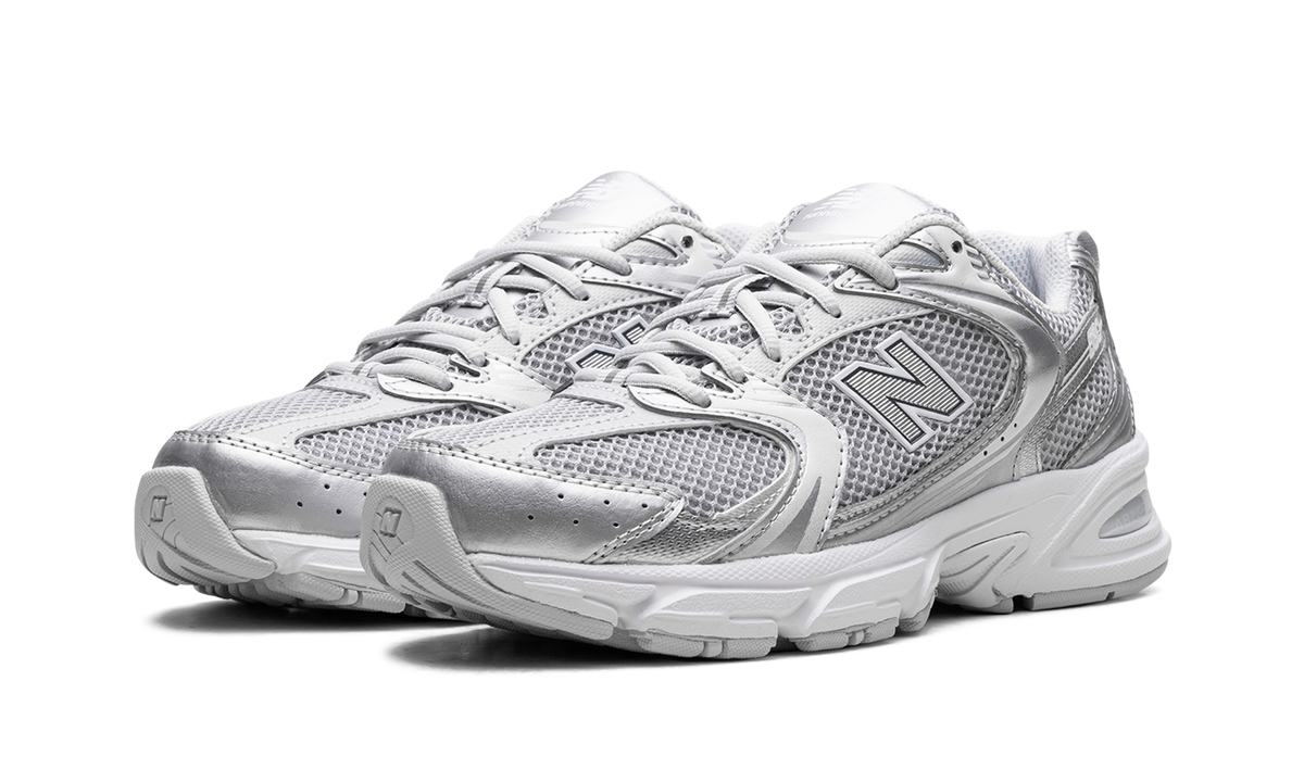 530 "Moonbeam Silver Metallic" MR530RS
