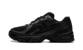 740 "Triple Black" U740BO2