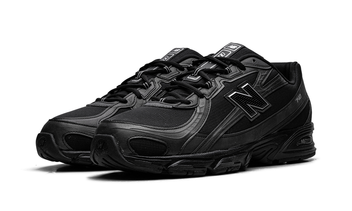 740 "Black with Silver Metallic" U740BS2