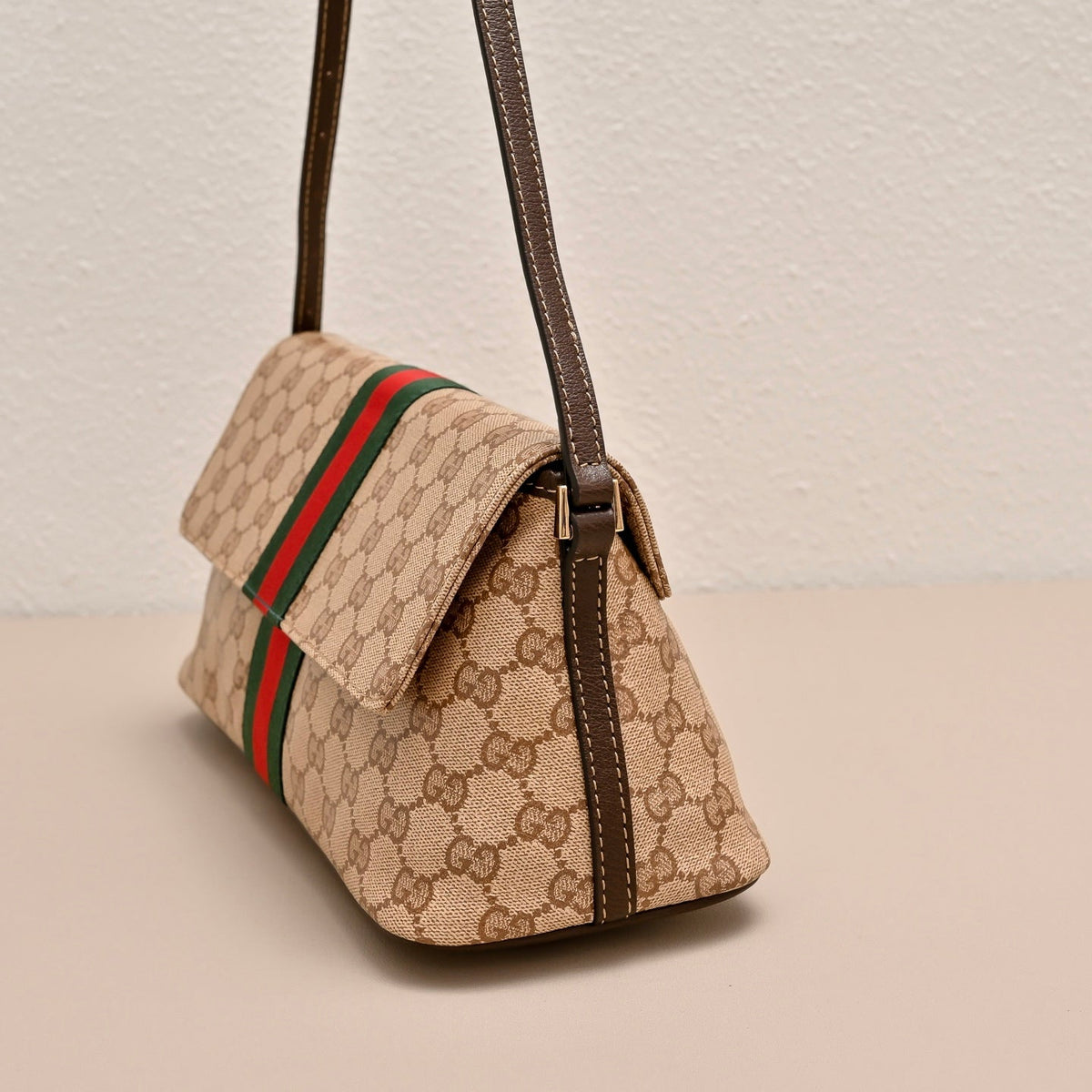 GUCCI GG Madison Shoulder Bag-874744