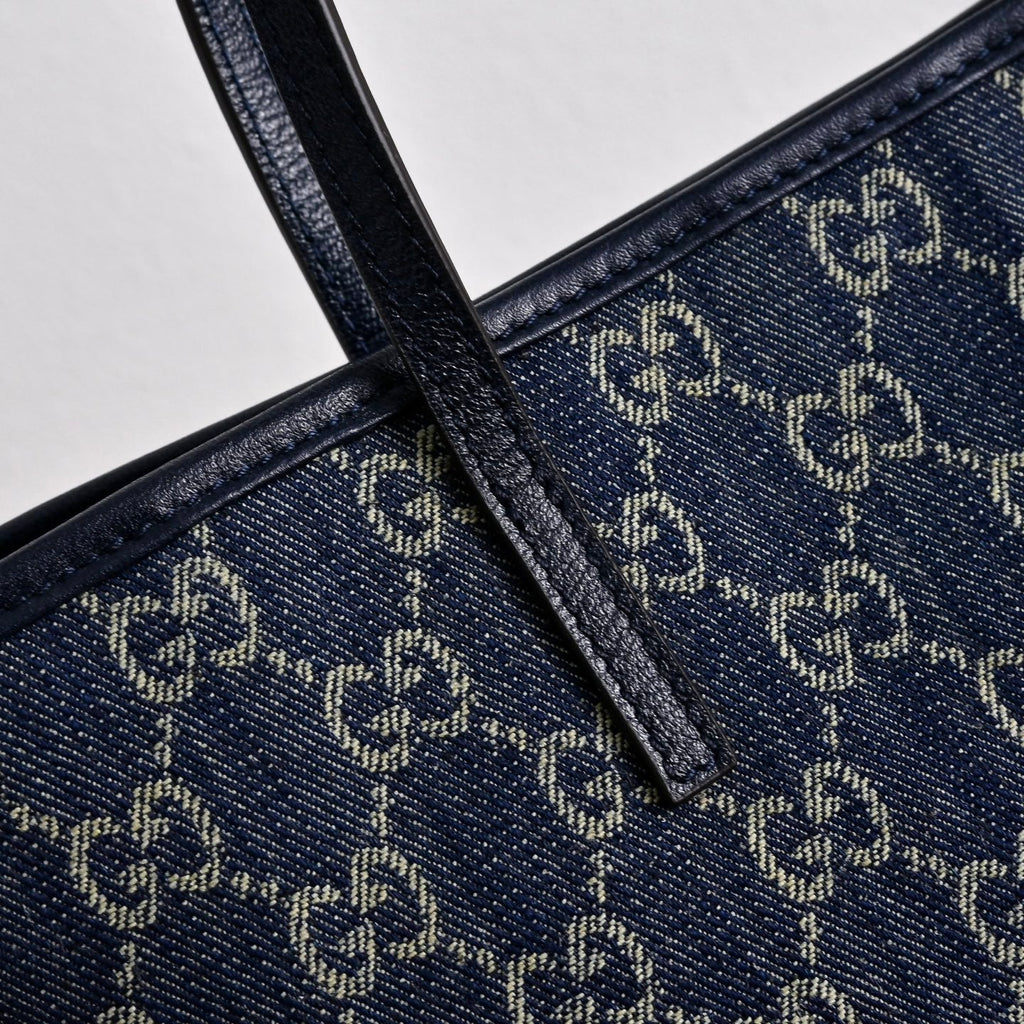 GUCCI Generation Gucci GG Denim Small Tote Bag-875236