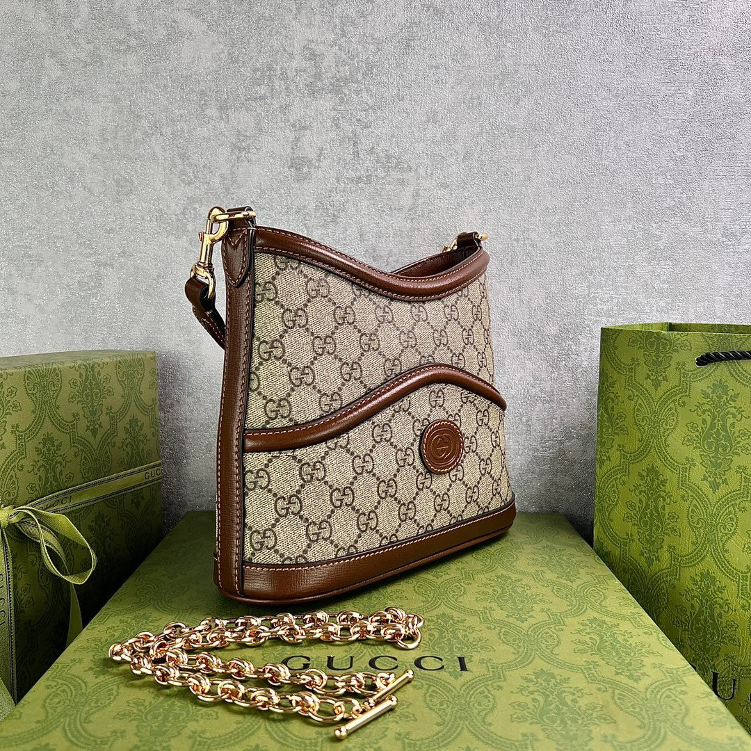 GUCCI GG Retro Bucket Bag-696011