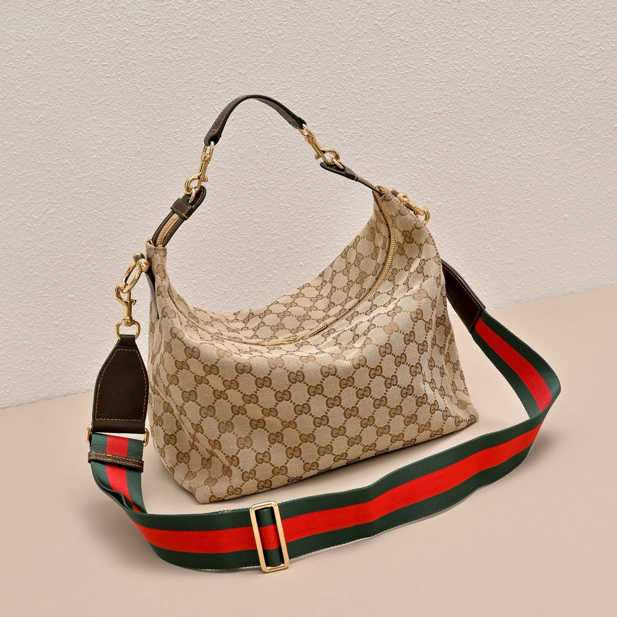 Gucci GG Brera Medium Crossbody Bag-866938