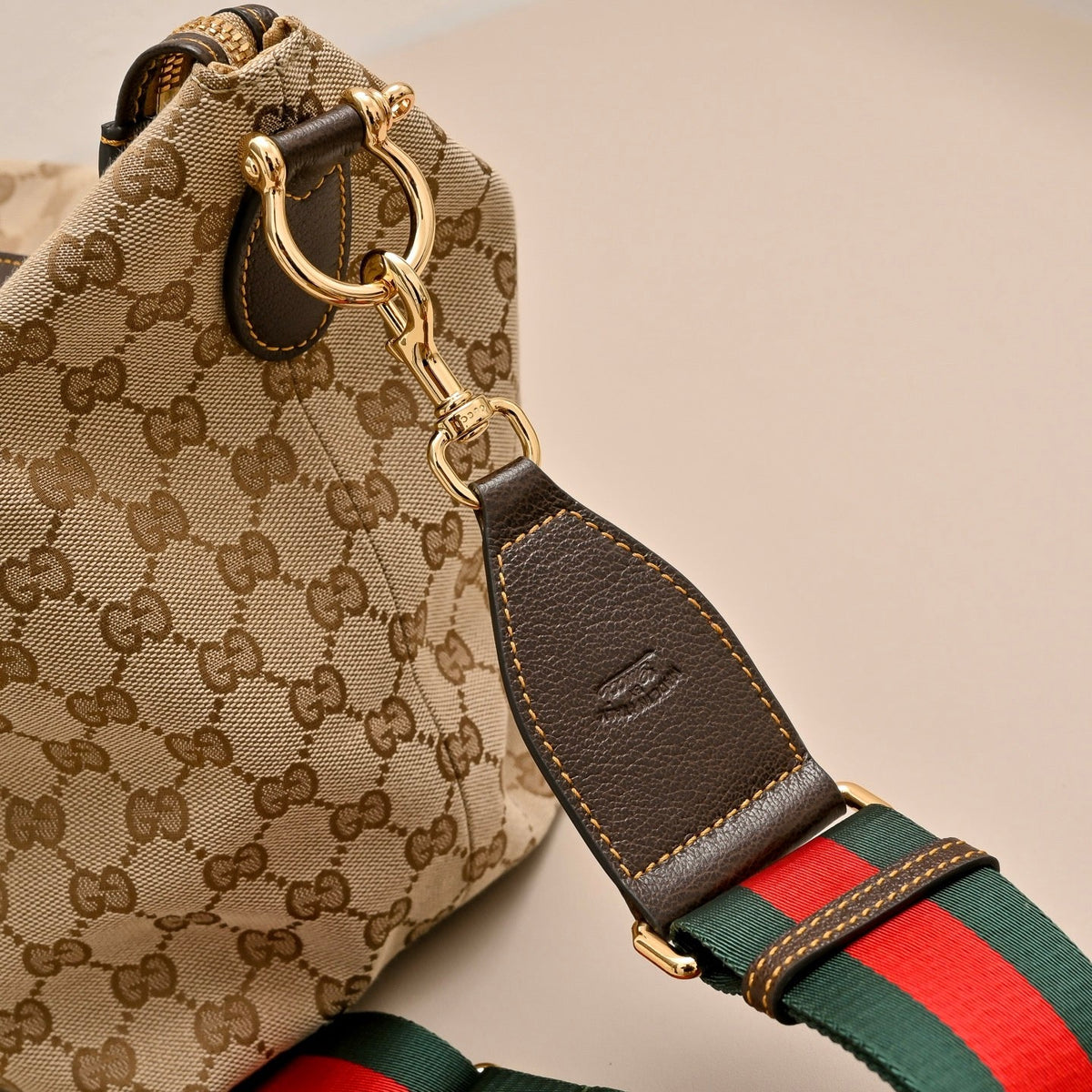 Gucci GG Brera Medium Crossbody Bag-866938