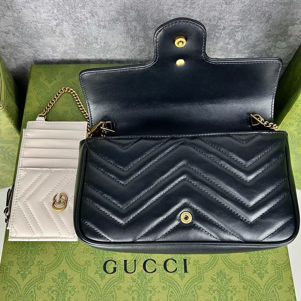 Gucci GG Marmont Mini Chain Wallet Bag-751526