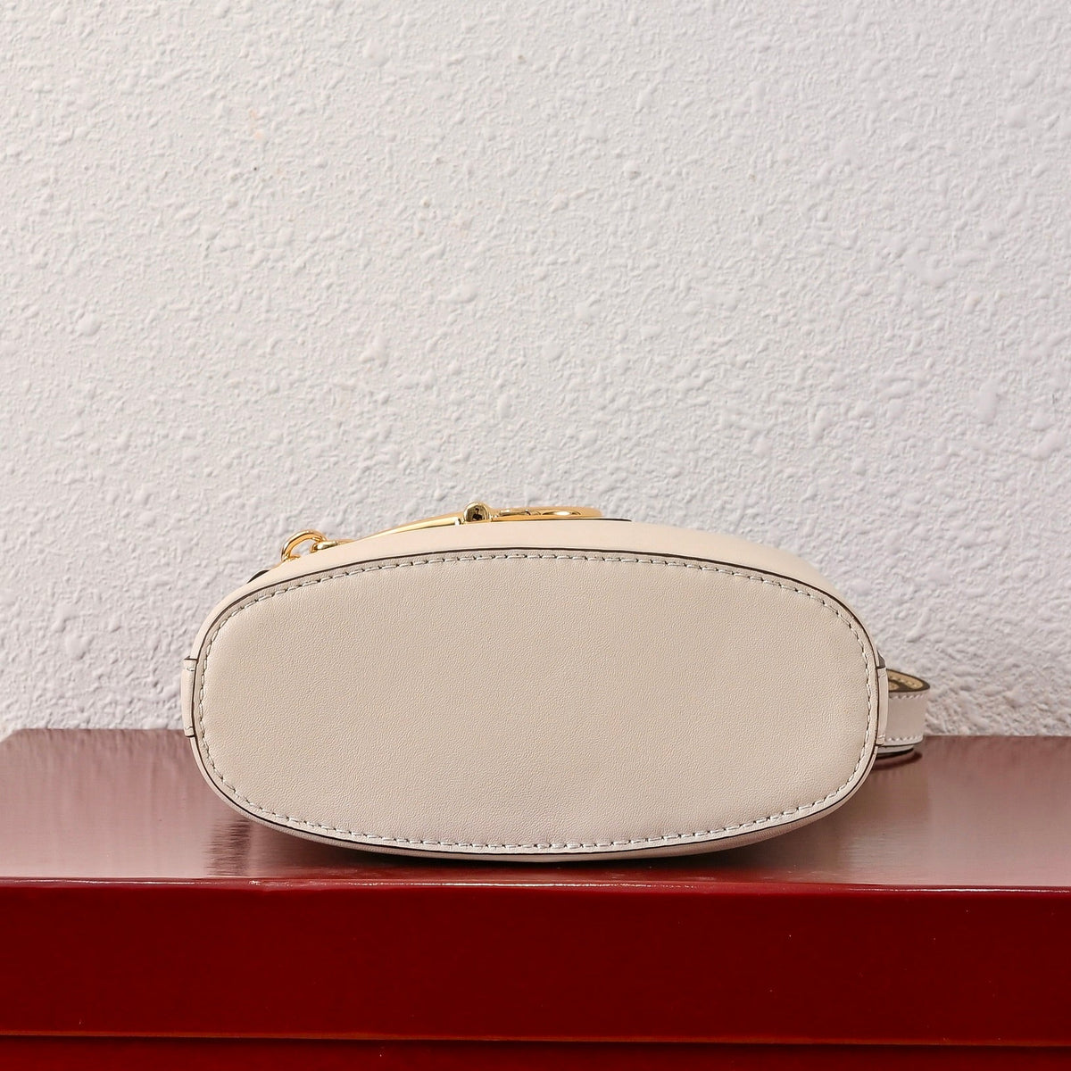 Gucci 73 Series Horsebit Bucket Bag-833665