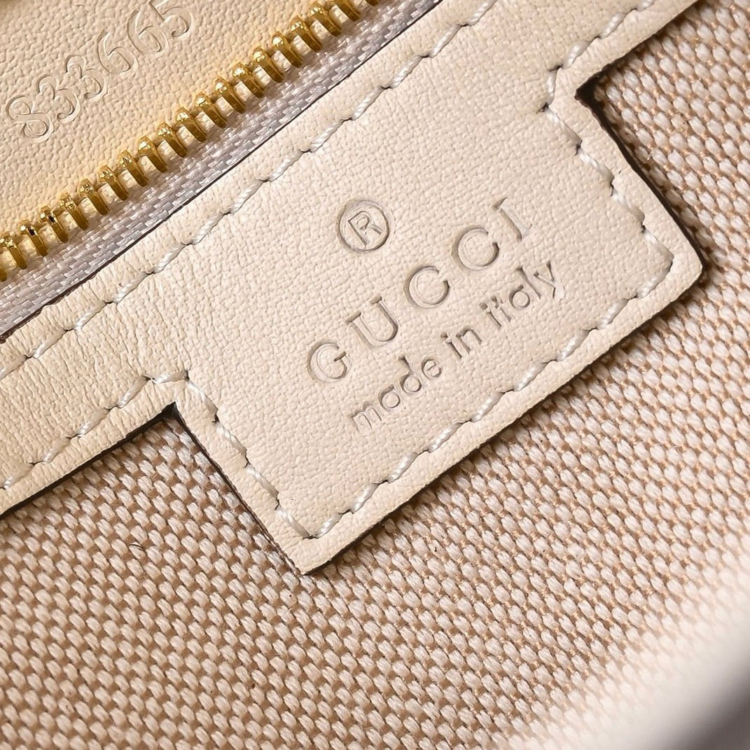 Gucci 73 Series Horsebit Bucket Bag-833665