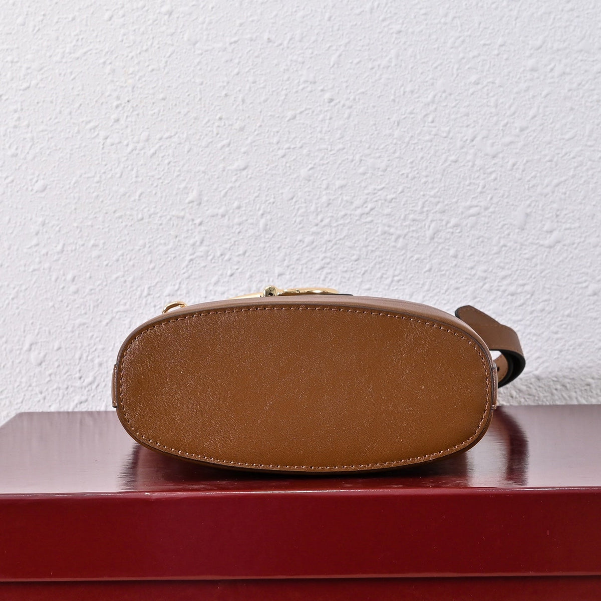 Gucci 73 Series Horsebit Bucket Bag-833665
