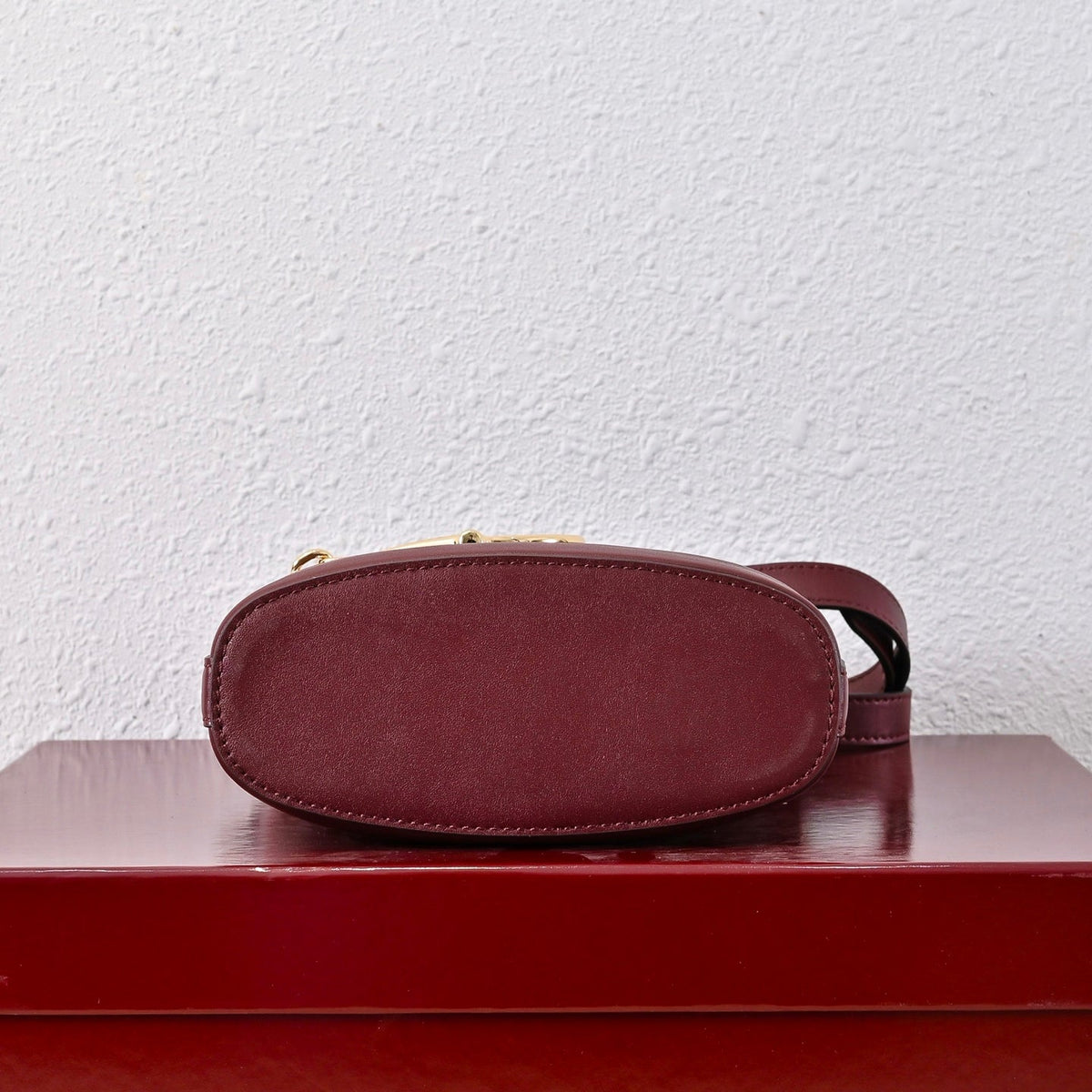 Gucci 73 Series Horsebit Bucket Bag-833665
