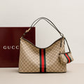 Gucci Essence Hobo Shoulder Bag-A008NS