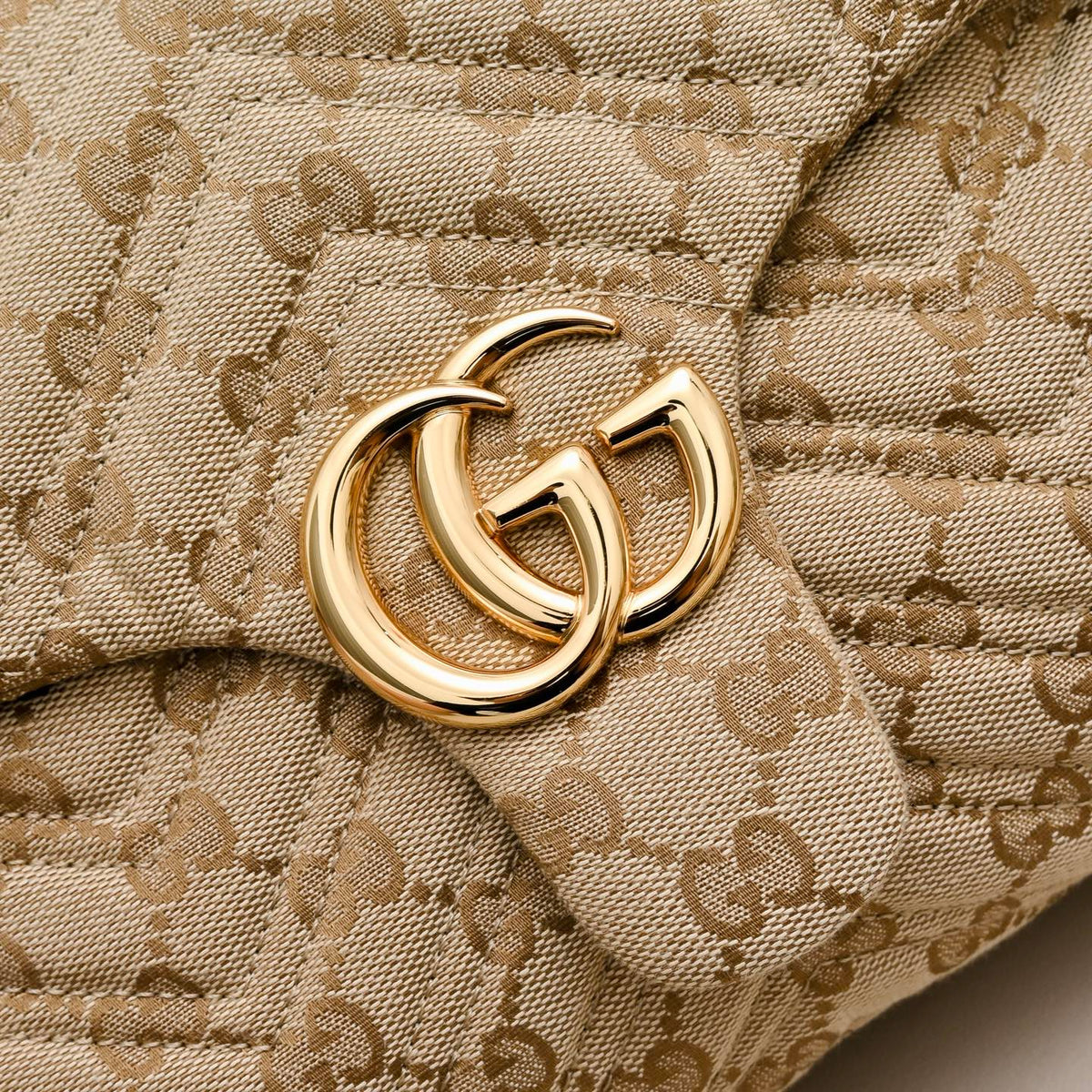 Gucci GG Marmont Medium Canvas Shoulder Bag-850676