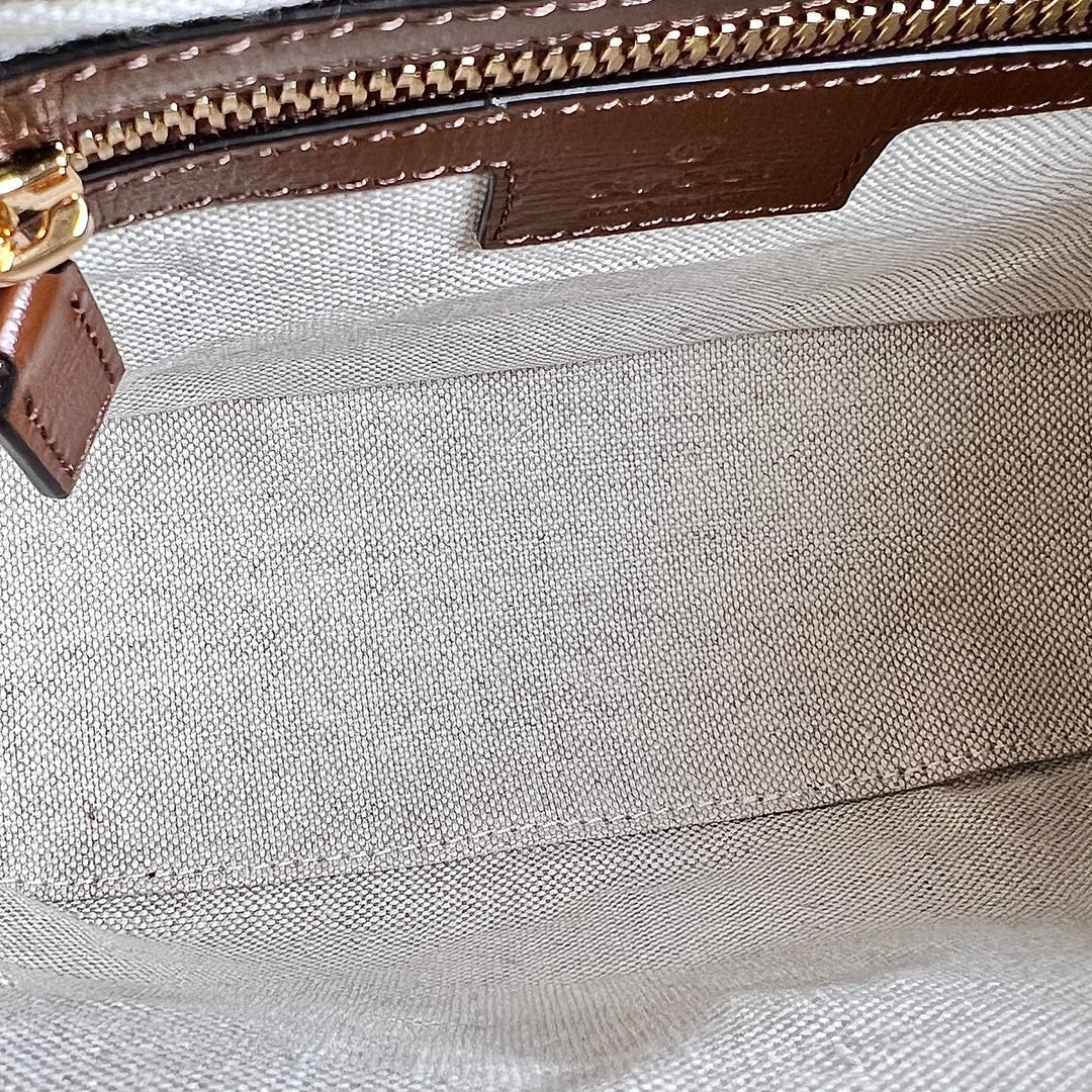 Gucci GG Retro Bucket Bag-696011